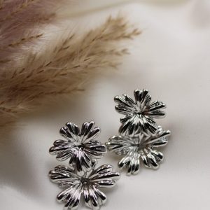 boucles d'oreilles fleurs argenté