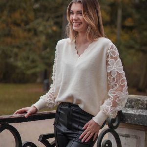 Pull Crème à Manches Dentelle Fleurie