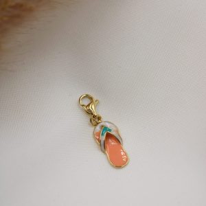 charm tong attache mousqueton