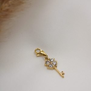 charm clé scintillant tréfle attache mousqueton